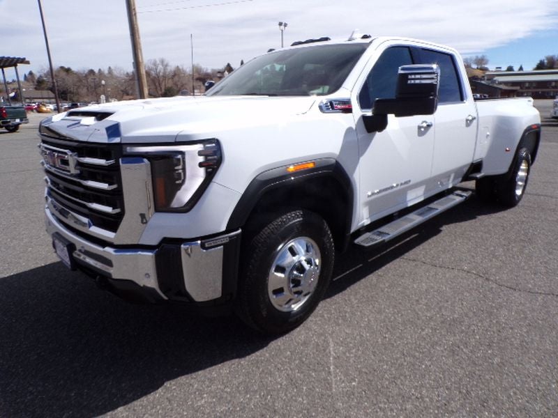 2026 GMC Sierra 3500 HD SLT DRW in Summit White — front three-quarter view