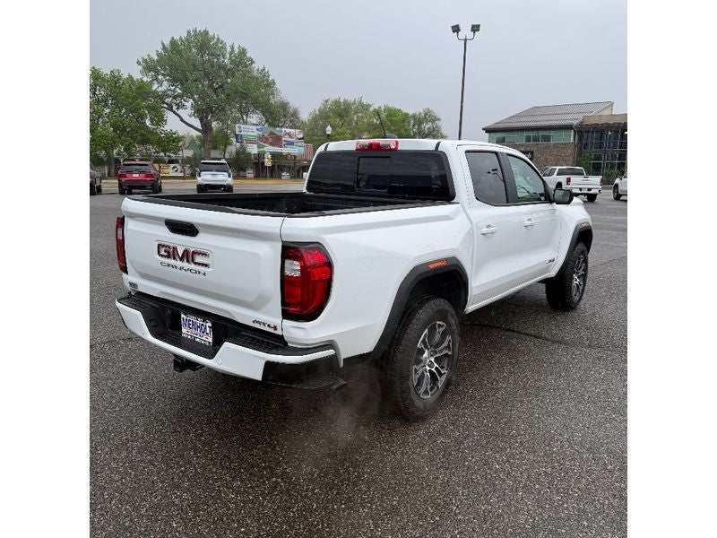 2024 GMC Canyon — detail view
